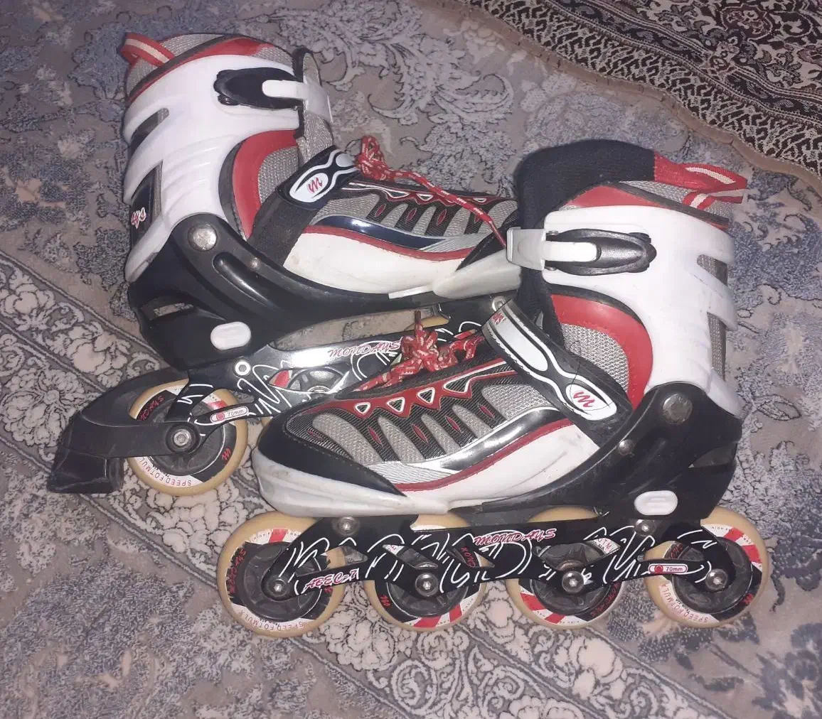 کفش اسکیت|دوچرخه، اسکیت، اسکوتر|آشخانه, |دیوار