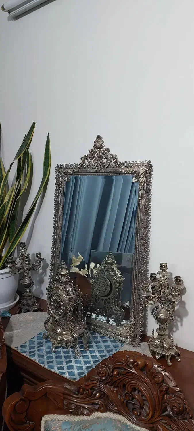 آینه و شمعدان|آینه|تهران, دژکام|دیوار