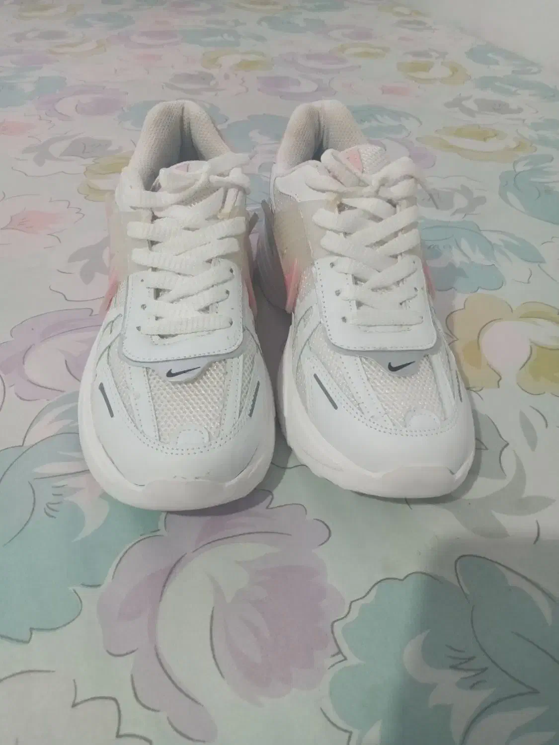 کفش ۳۹  نایک|کیف، کفش، کمربند|قروه, |دیوار