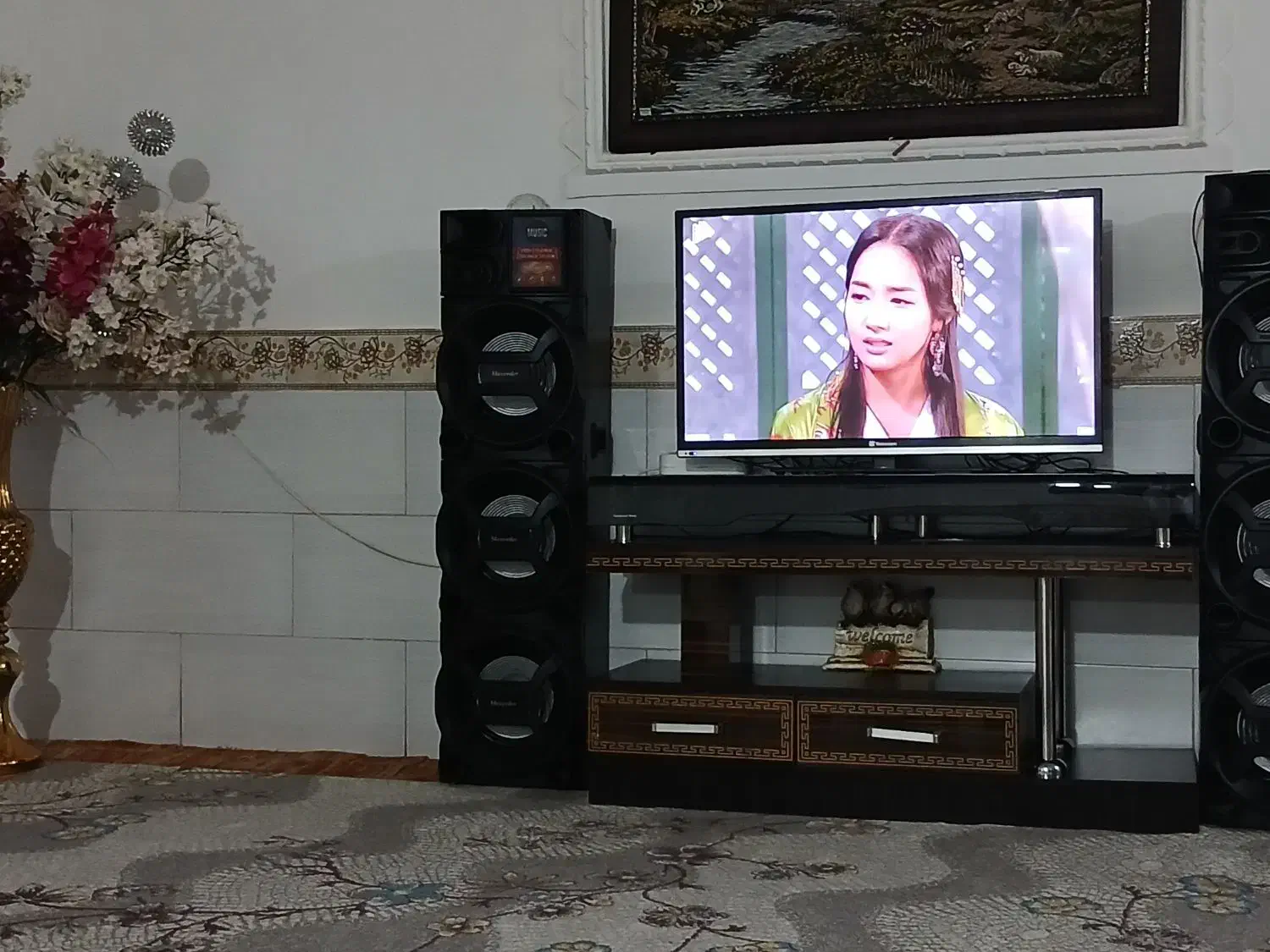 تلویزیون|تلویزیون و پروژکتور|شال, |دیوار