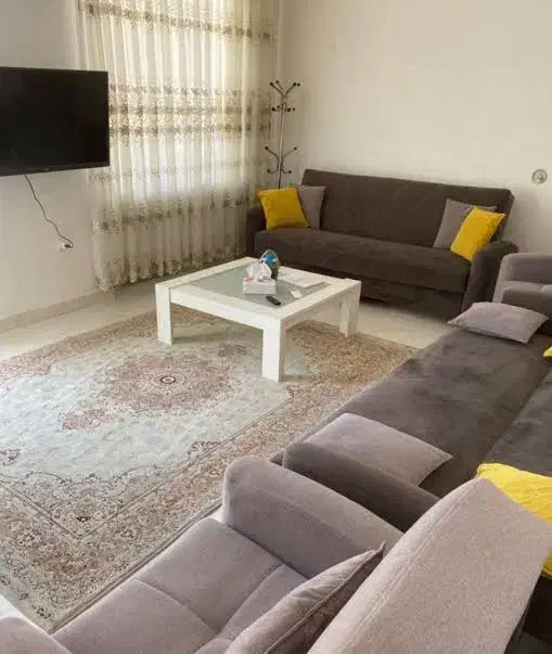 منزل مبله در محیط ارام جهت اجاره روزانه و ساعتی|اجارهٔ کوتاهمدت آپارتمان و سوئیت|شیراز, بریجستون|دیوار