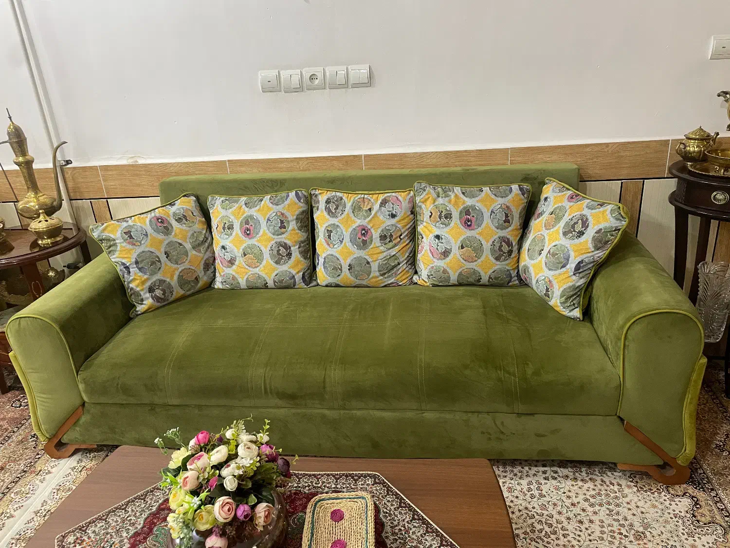 مبل راحتی بسیار نو|مبلمان خانگی و میز عسلی|دزفول, |دیوار