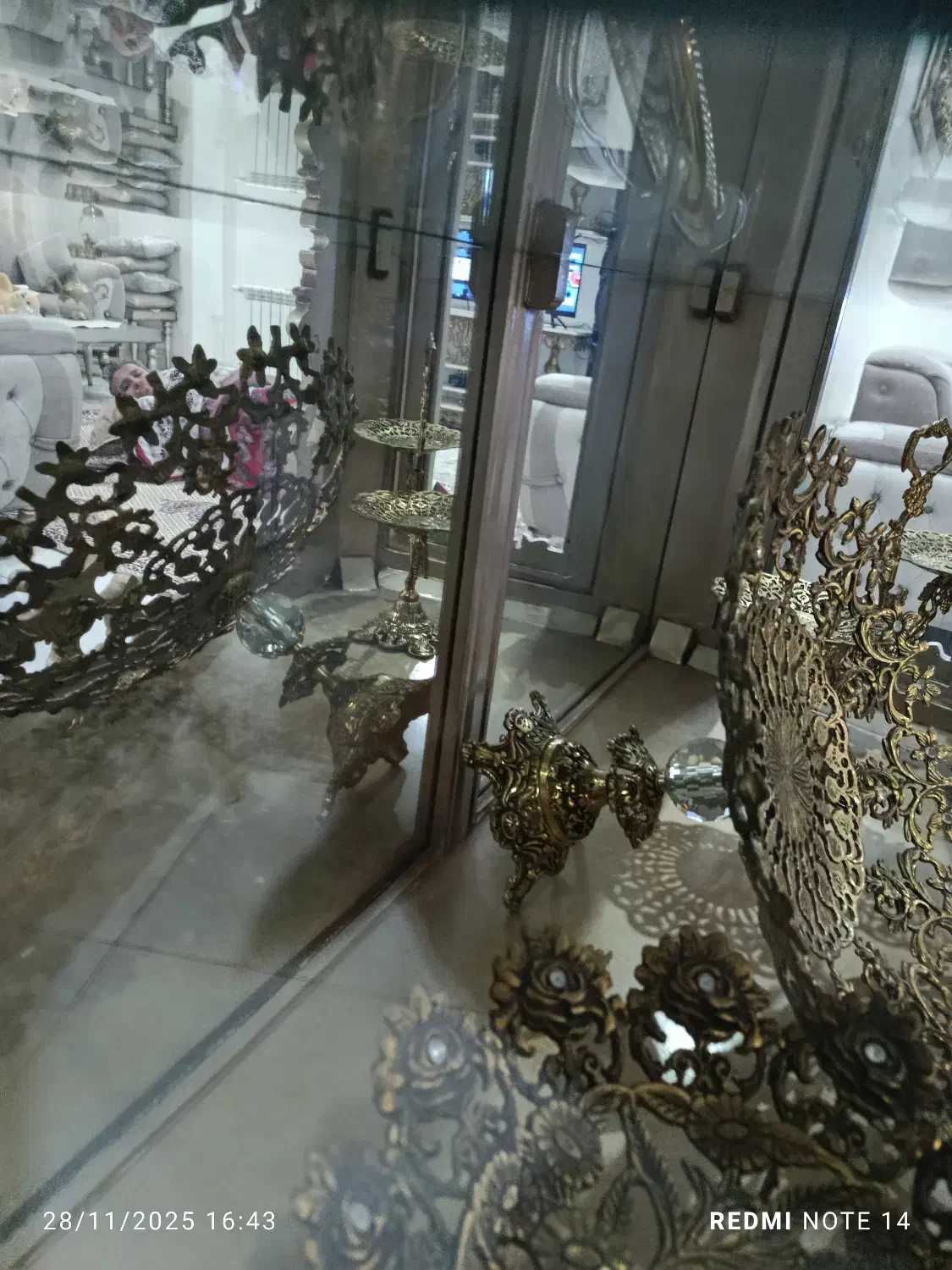 میوه خوری وشکلات خوری برنج|صنایع دستی و سایر لوازم تزئینی|نوبران, |دیوار