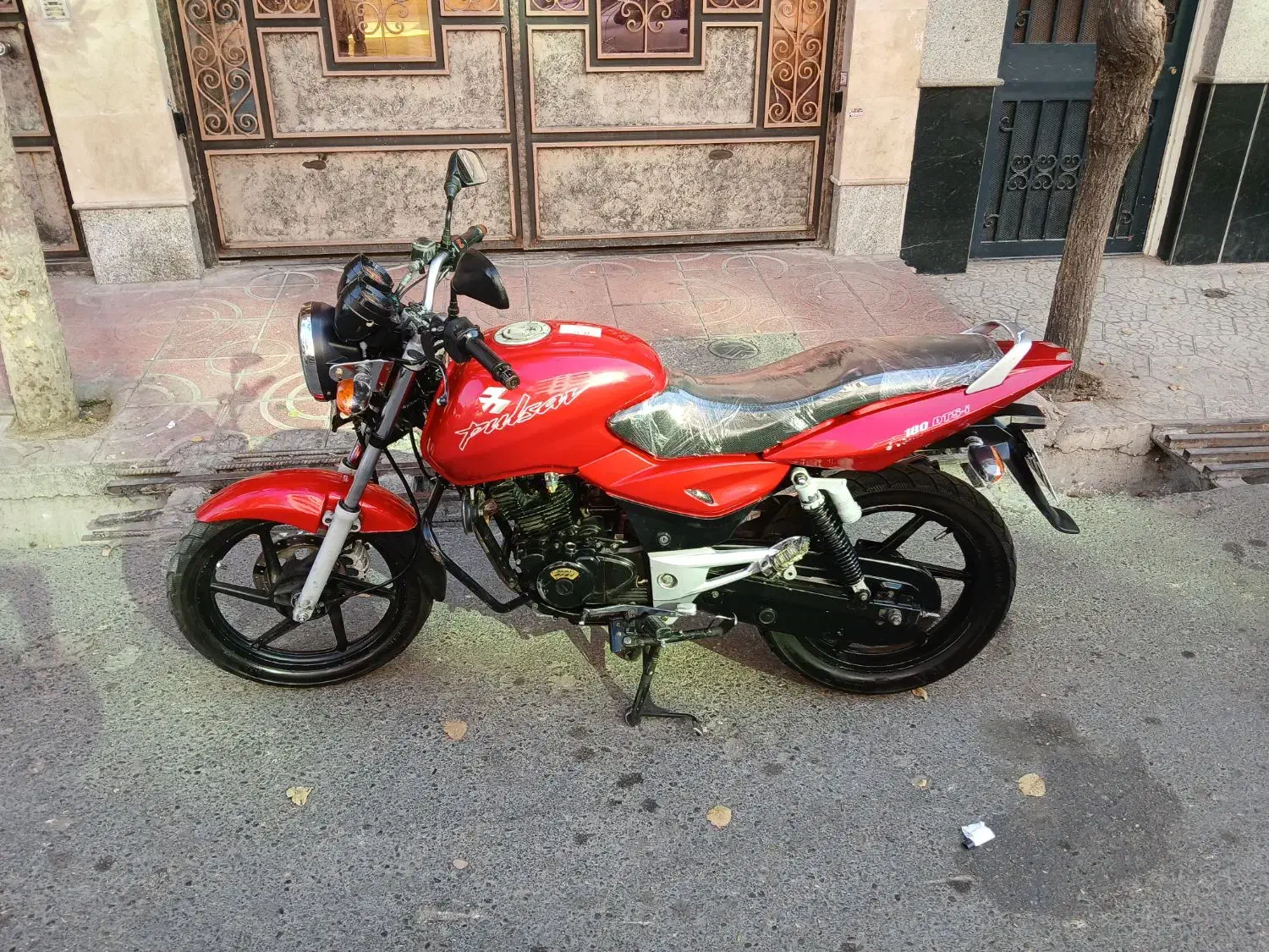 پالس ۱۸۰ مدل ۹۰|موتورسیکلت|تهران, علم و صنعت|دیوار