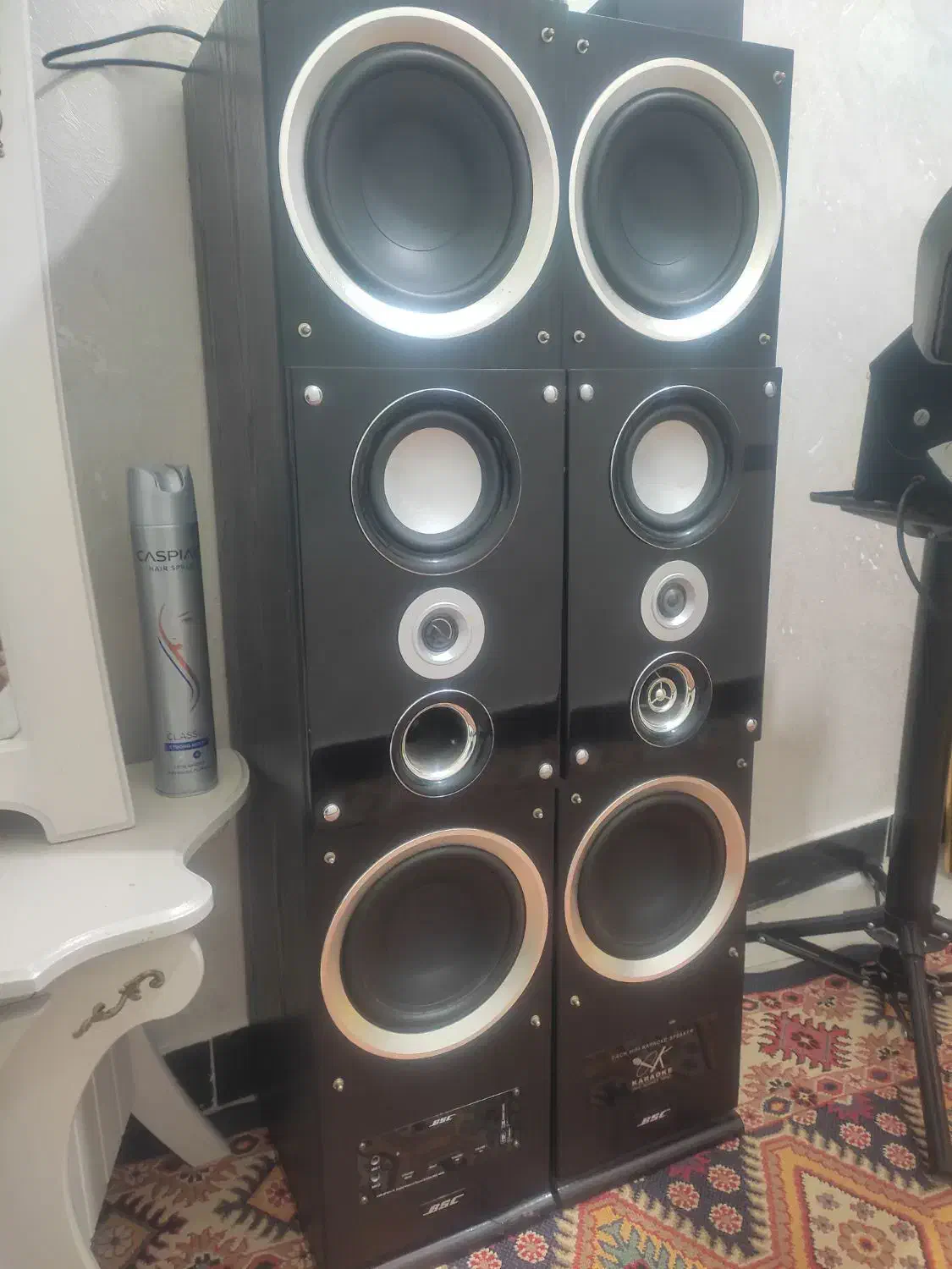 یک جفت اسپیکر خانگی در حد|سیستم صوتی خانگی|پیشوا, |دیوار