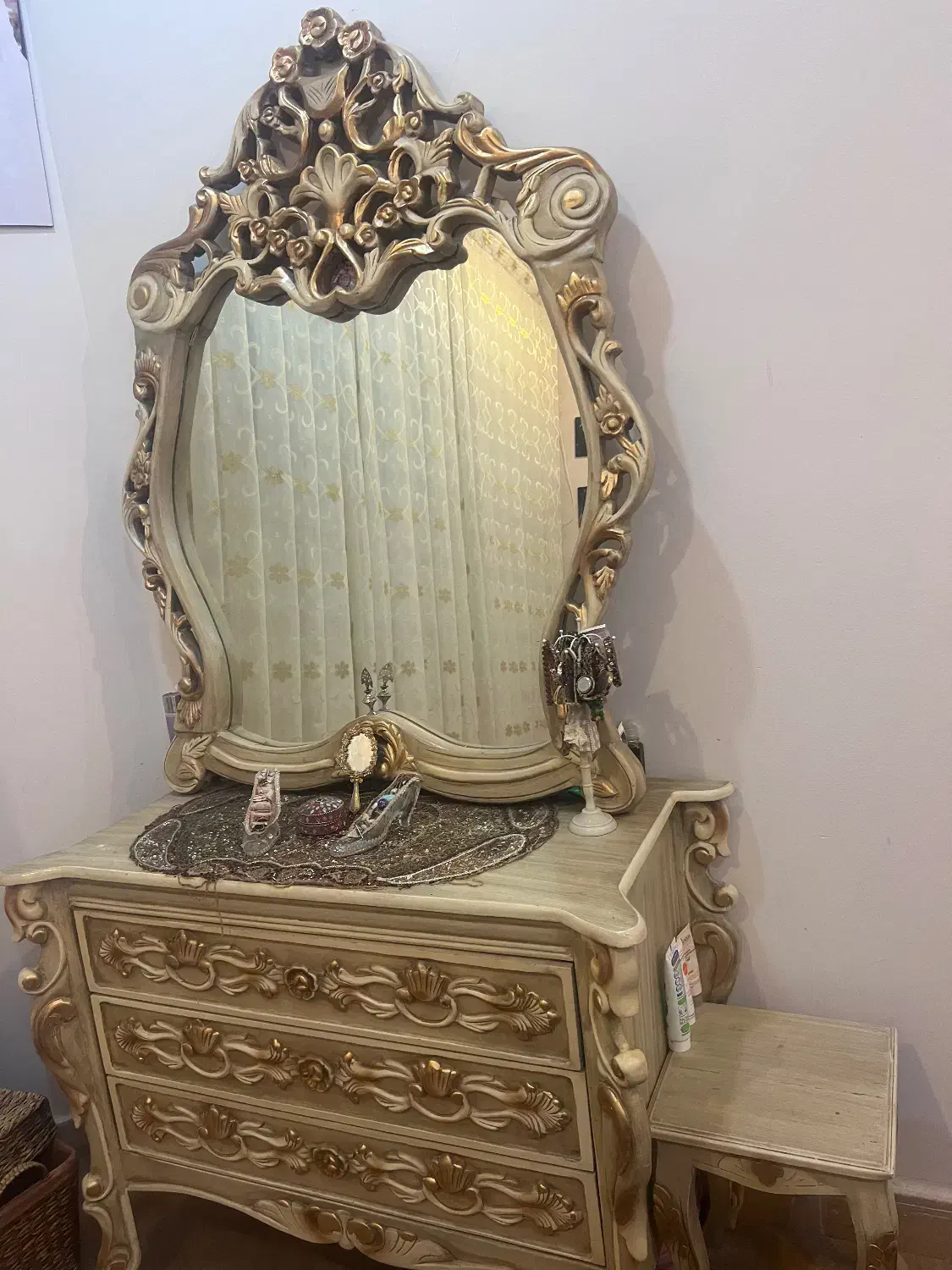 سرویس خواب سلطنتی|تخت و سرویس خواب|بیرجند, |دیوار