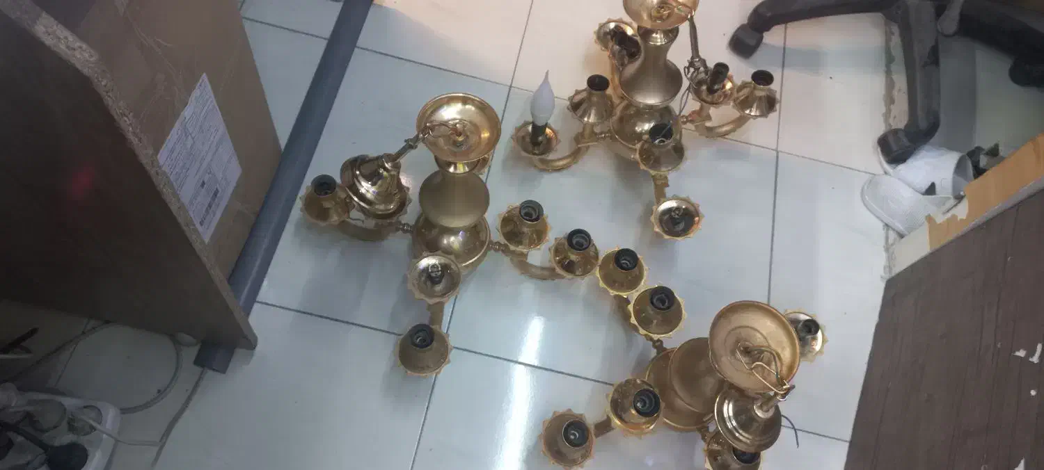 فروش لوستر طلایی طرح برنجی درحد نو|لوستر و چراغ آویز|شاهینشهر, دانشگاه آزاد شاهین شهر|دیوار