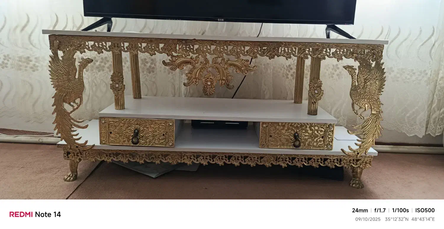 میز تلویزیون و بوفه|بوفه، ویترین، کنسول|کبودرآهنگ, |دیوار