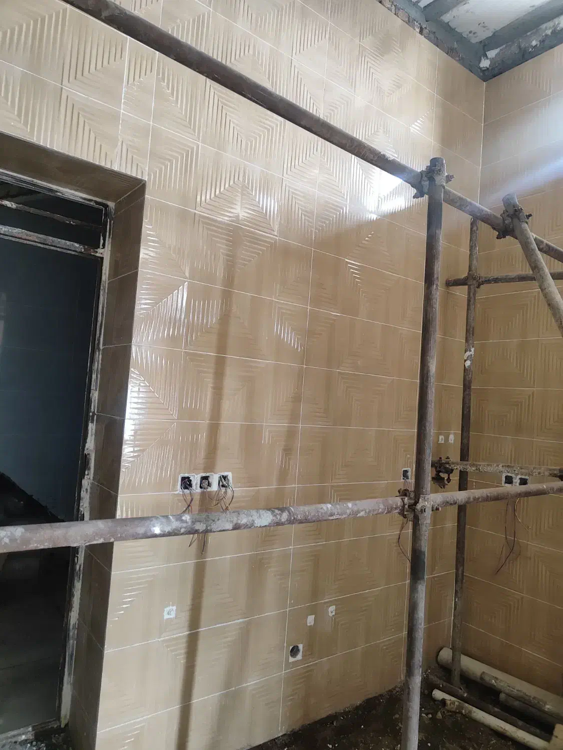 کاشی و سرامیک و نما|خدمات پیشه و مهارت|زاهدان, |دیوار