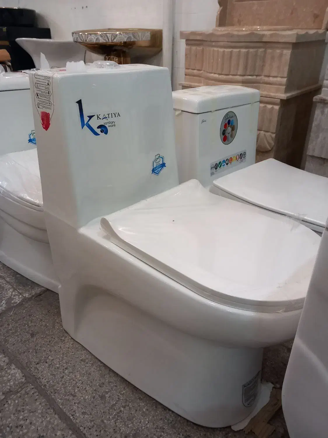 توالت فرنگی با ارتفاع ۴۵|لوازم سرویس بهداشتی|تبریز, |دیوار