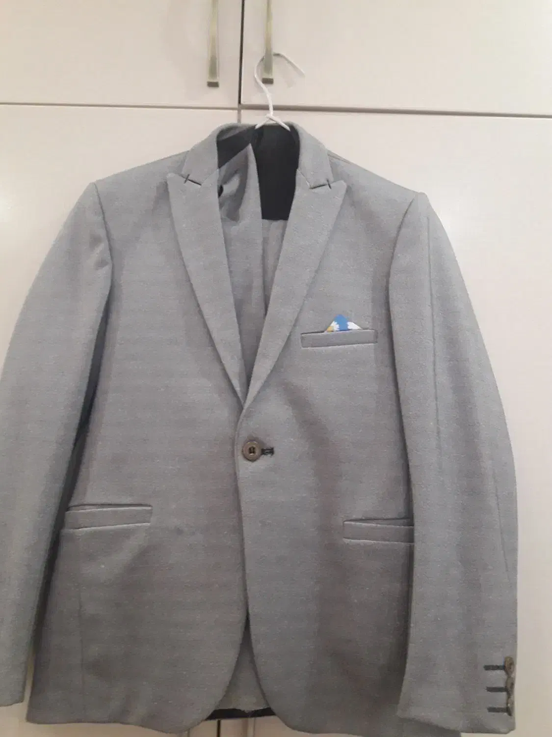 کت وشلواربچگانه|کفش و لباس بچه|رشت, پیرسرا|دیوار