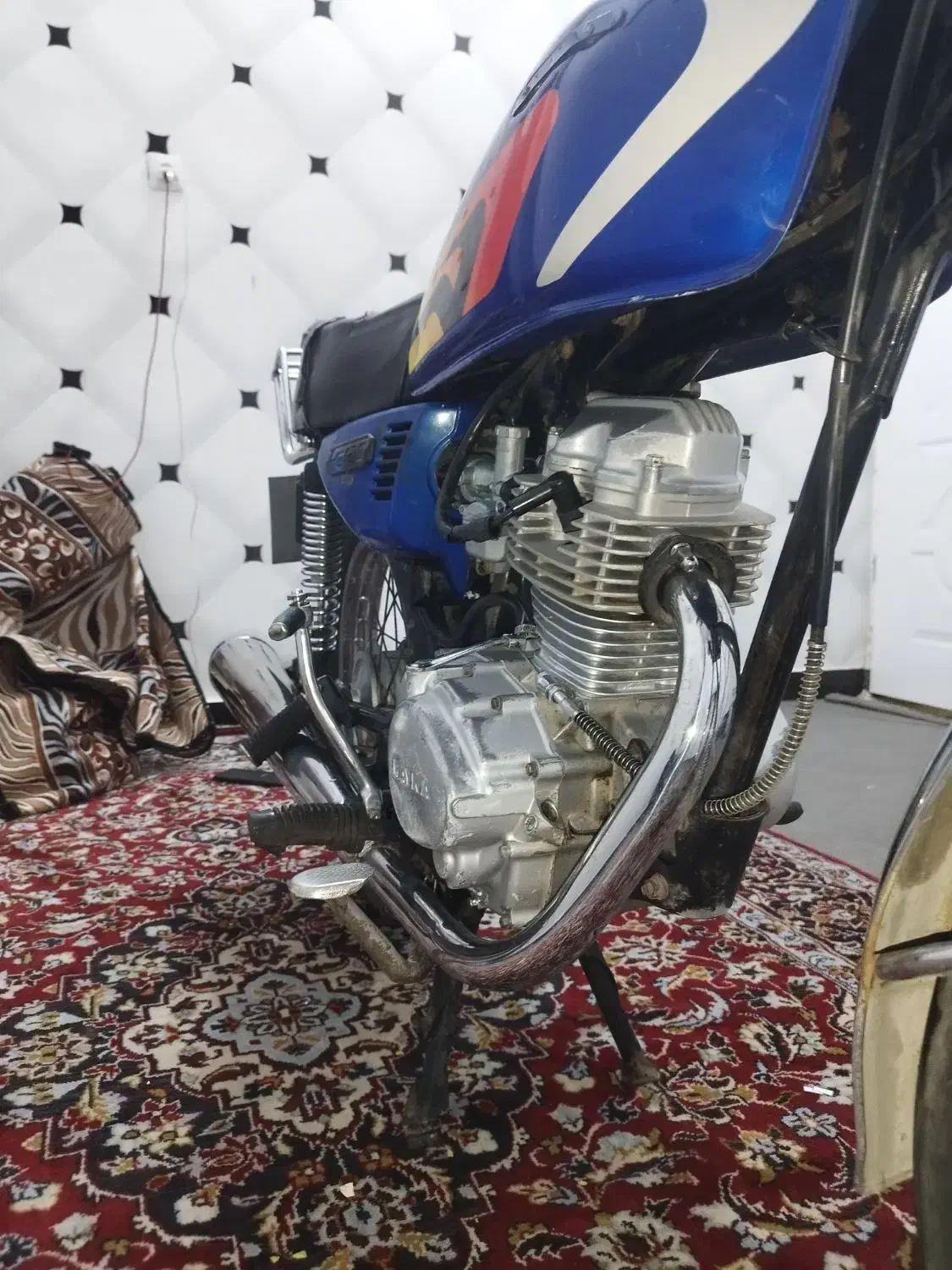 موتور سیکلت مدل ۸۵مدارک کامل|موتورسیکلت|اهواز, الصافی|دیوار