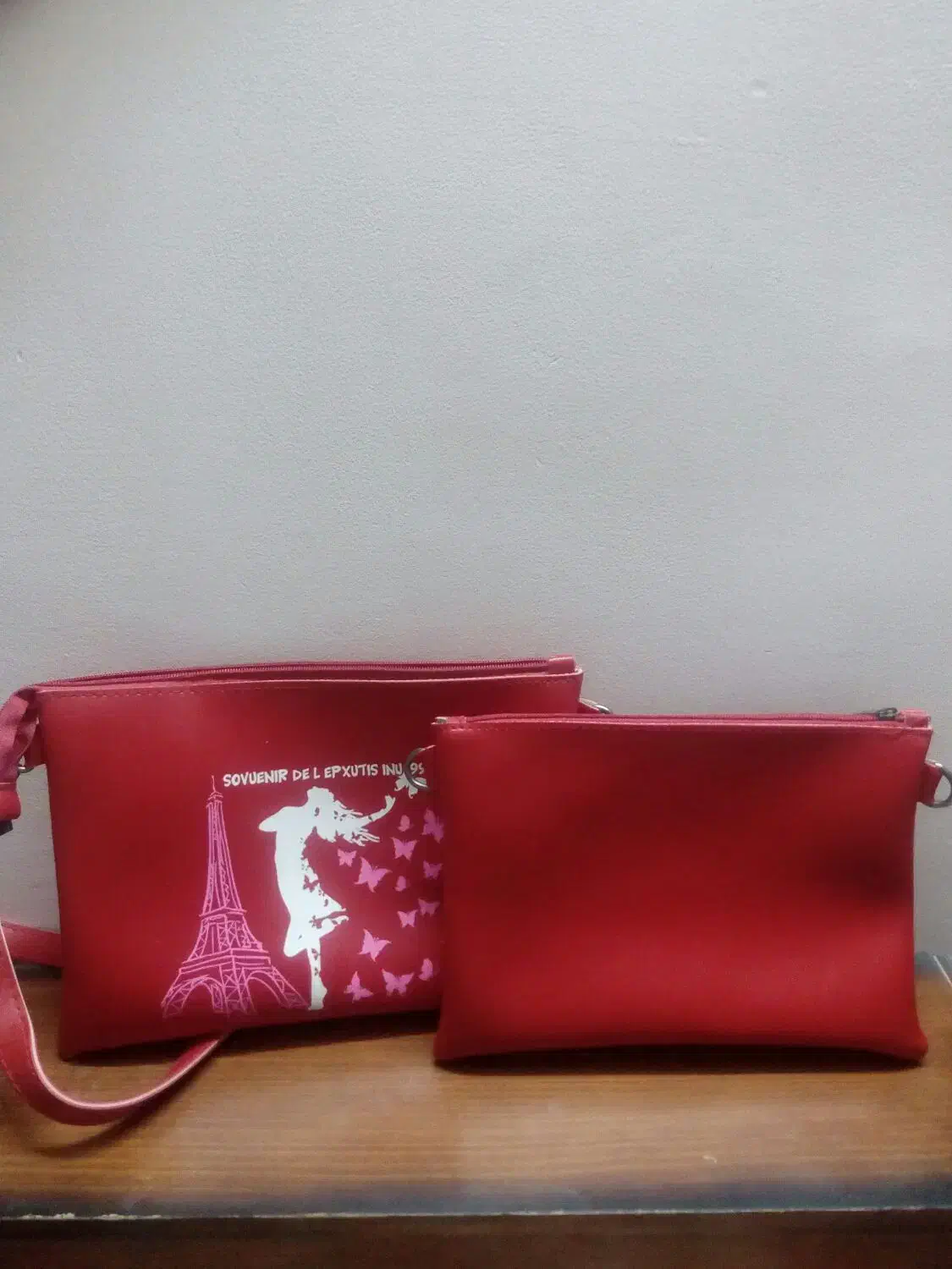 کیفوکفش|کیف، کفش، کمربند|نیشابور, بلوار گلها|دیوار