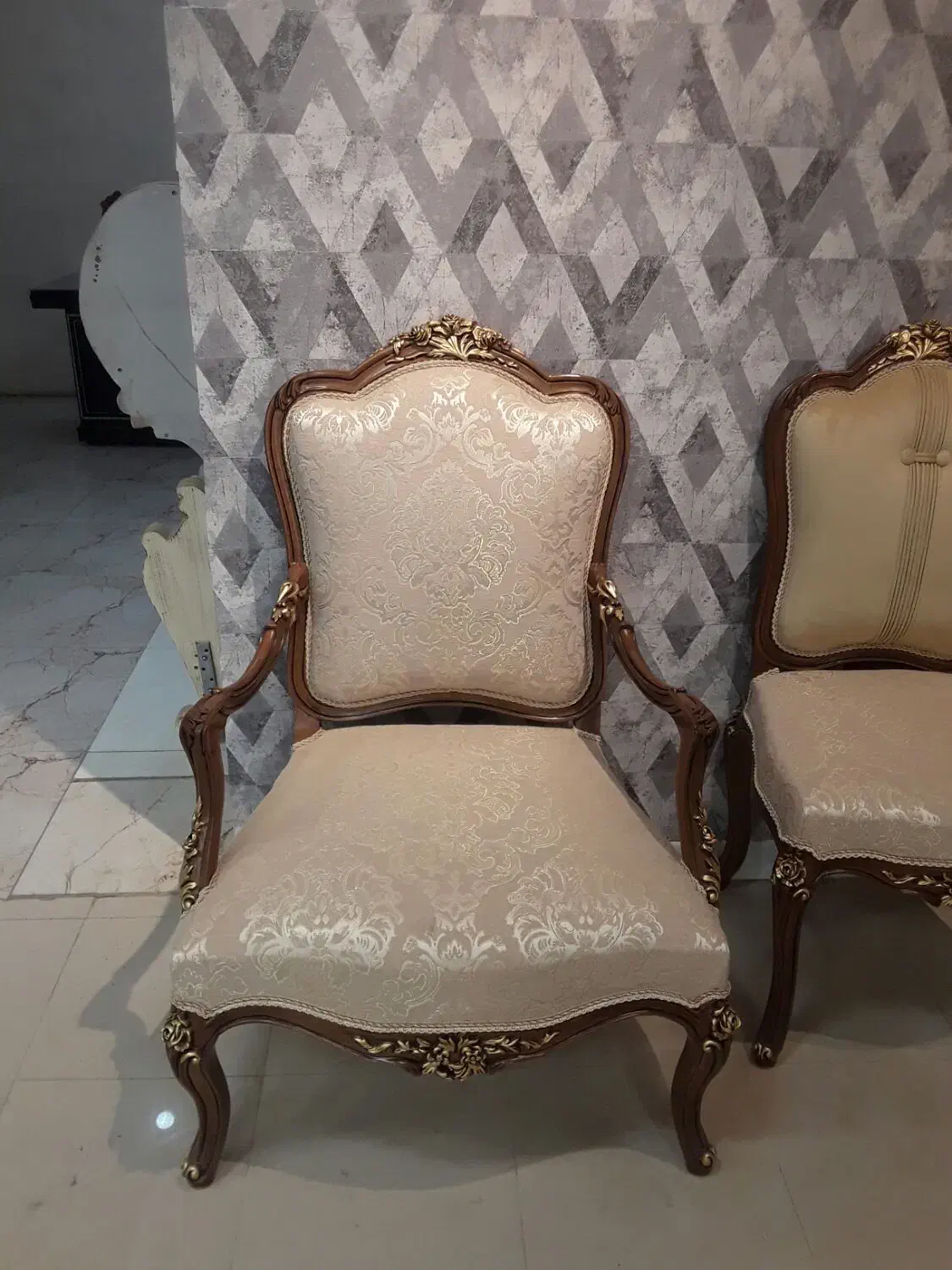 مبل فرانسوی مدل الیزابت|مبلمان خانگی و میز عسلی|برخوار, |دیوار