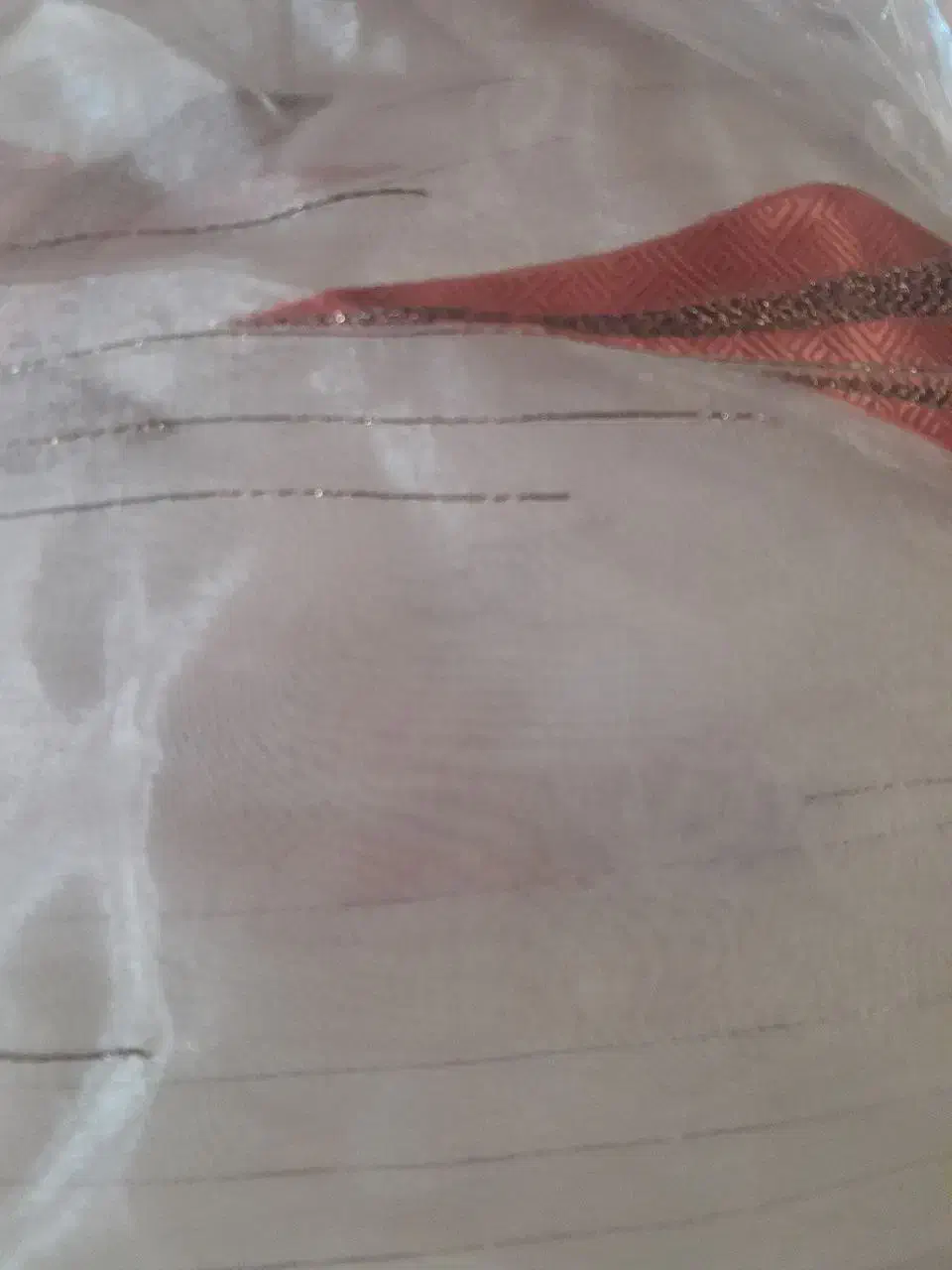 پرده حریر طرحدار بسیار تمیز در حد نو و آماده نصب|پرده، رانر، رومیزی|ورزقان, |دیوار