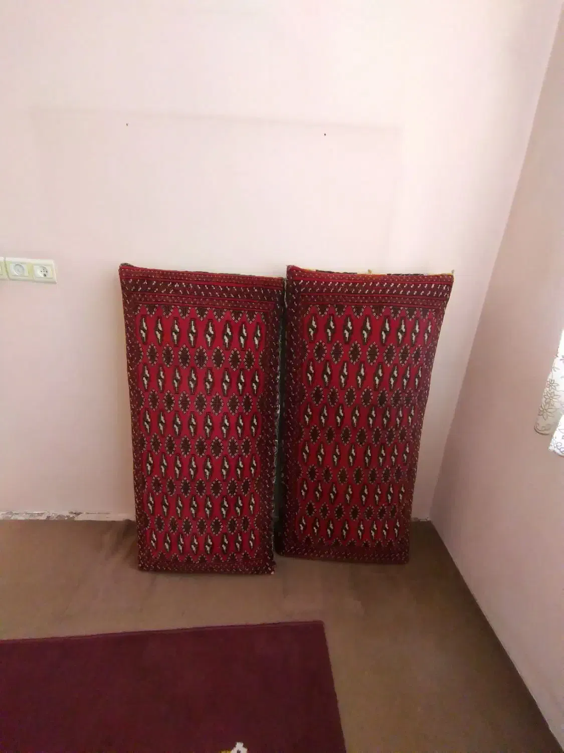 پشتی|پشتی|زنجان, |دیوار