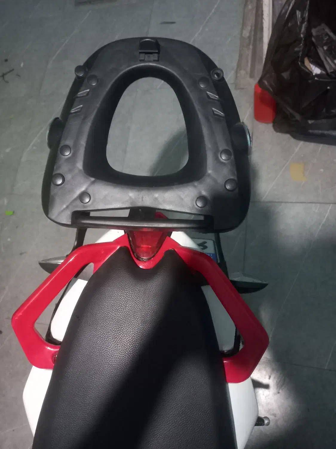 بنلی ۲۵۰ تک کم کارکرد|موتورسیکلت|اصفهان, رکن الدوله شرقی|دیوار