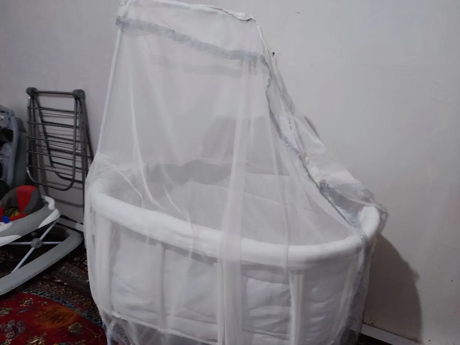 گهواره نوه استفاده نشده|تخت و صندلی بچه|سنندج, |دیوار