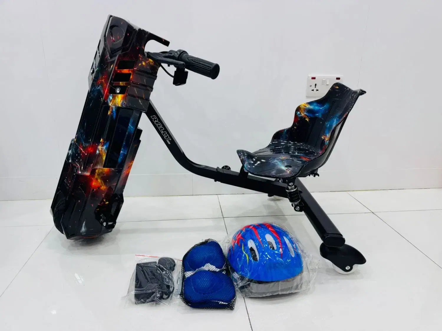 اسکوتر دریفت موتور بزرگ|دوچرخه، اسکیت، اسکوتر|سیرجان, |دیوار