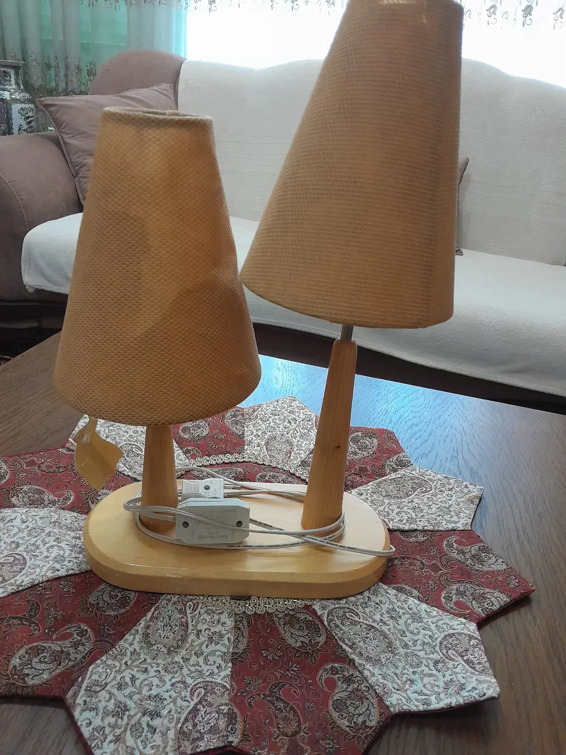 آباژور دو چراغه در حد نو|چراغ خواب و آباژور|اصفهان, بهار آزادی|دیوار