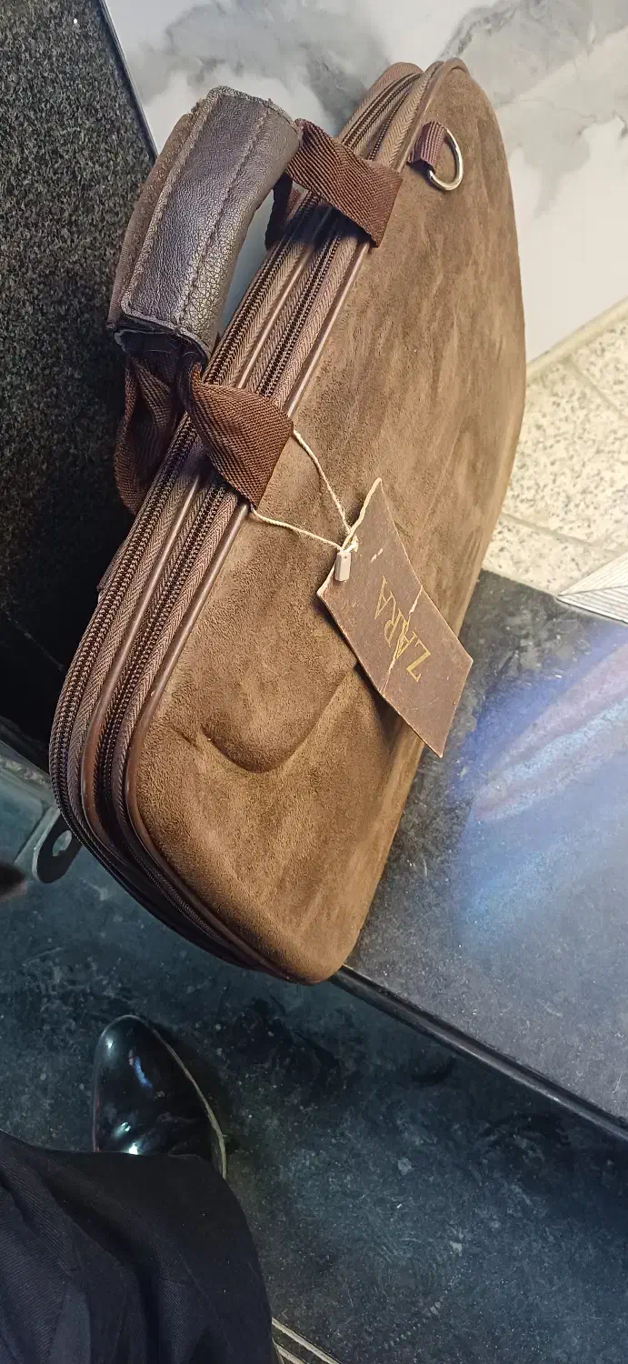 کیف کارمندی|کیف، کفش، کمربند|بروجرد, |دیوار