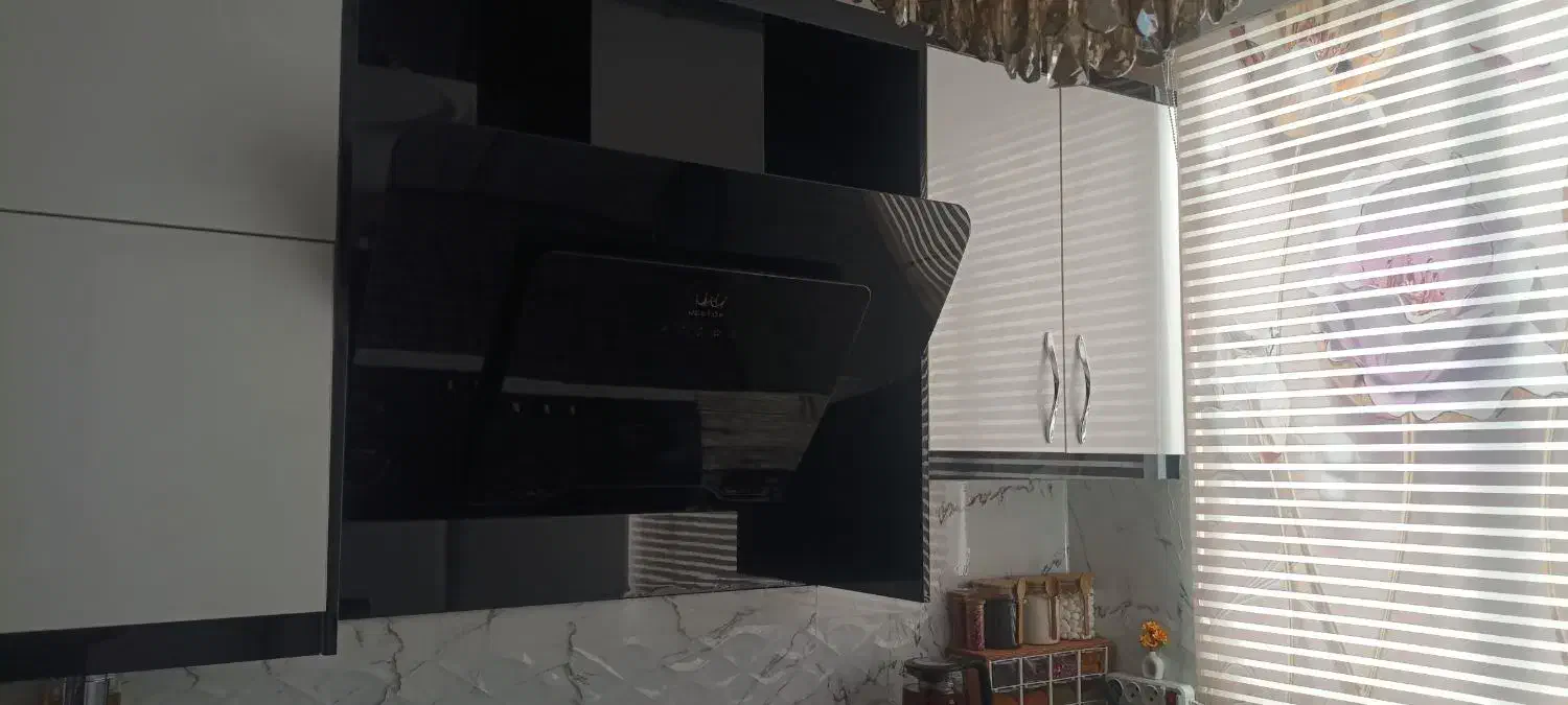 هود مشکی|هود|قم, سید معصوم|دیوار