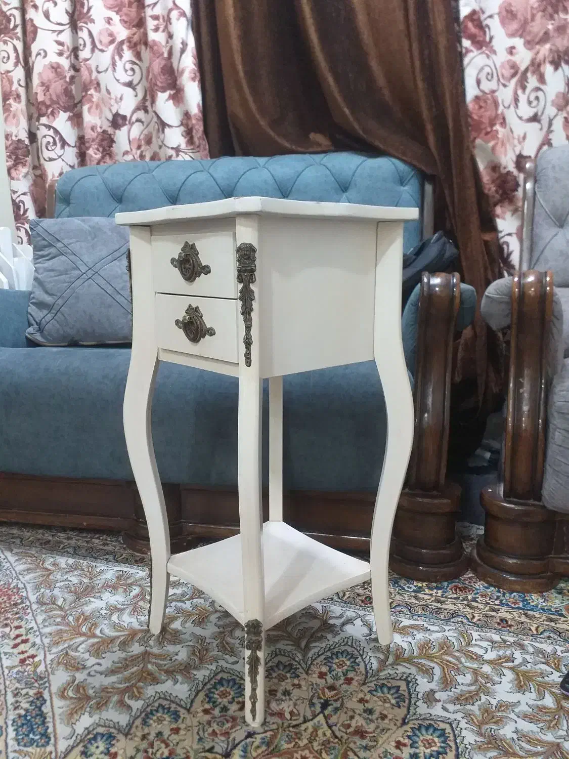 میز تلفن|میز تلفن|اهواز, کوی کربن|دیوار