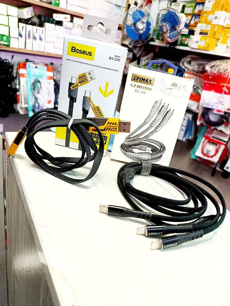 کابل شارژ تنوع بالا کیفیت معرکه|لوازم جانبی موبایل و تبلت|قم, نیروگاه|دیوار