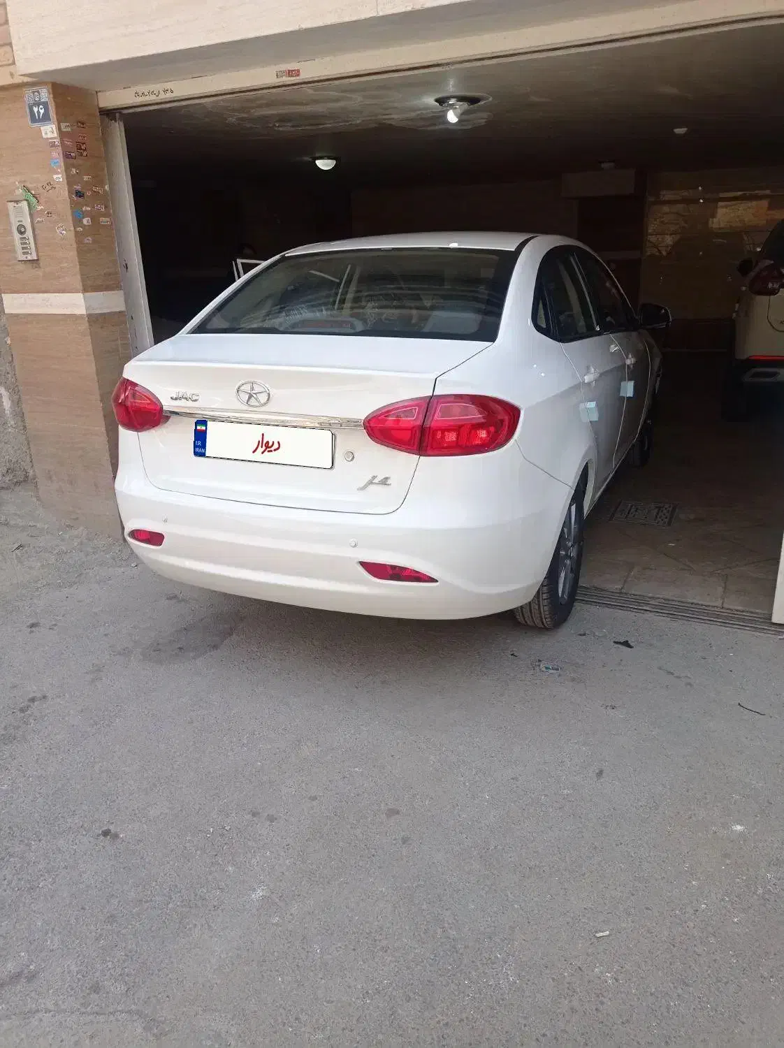 جک J4 ۱۴۰۴ ، صفر ، سفید ، با شرایط اقساط کارکنان|خودرو سواری و وانت|اصفهان, جلالیه|دیوار