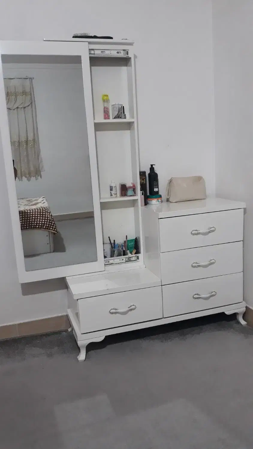 دراور 4  کشو|جاکفشی، کمد، دراور|بروجرد, |دیوار