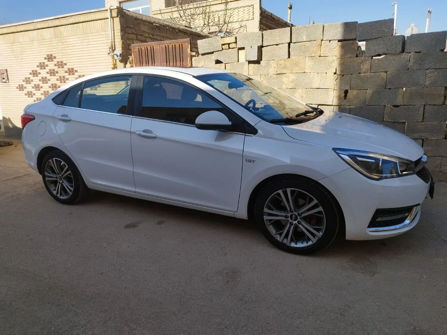 اریزو 5مدل ۱۴۰۰اکسلنت تمیز کم کار|خودرو سواری و وانت|شاهینشهر, مخابرات (شهید بهشتی)|دیوار