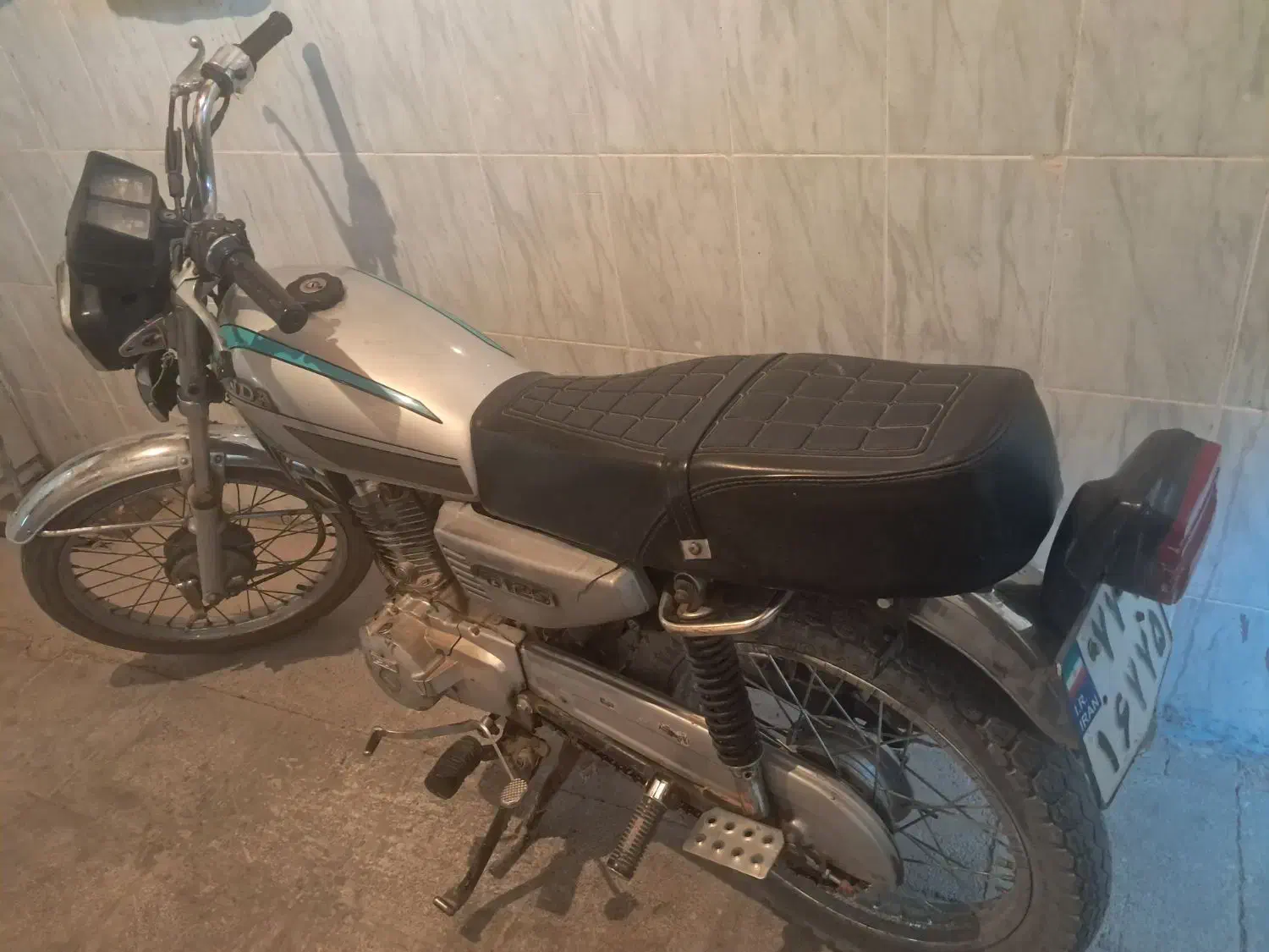 فروش موتورهوندا ۱۲۵ مدل ۸۹ نیاز به تعمیر|موتورسیکلت|اسفراین, |دیوار