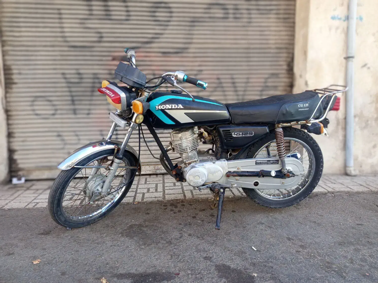 هندا ۱۲۵ مزایده|موتورسیکلت|هشتگرد, هیو|دیوار