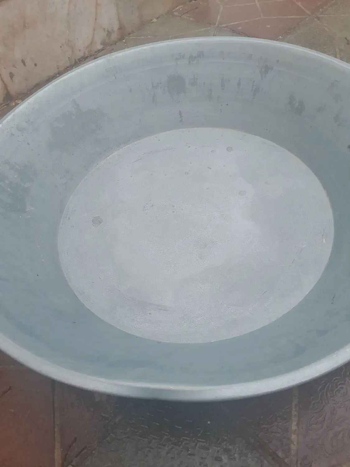 تشت بزرگ|لوازم نظافت|قوچان, |دیوار