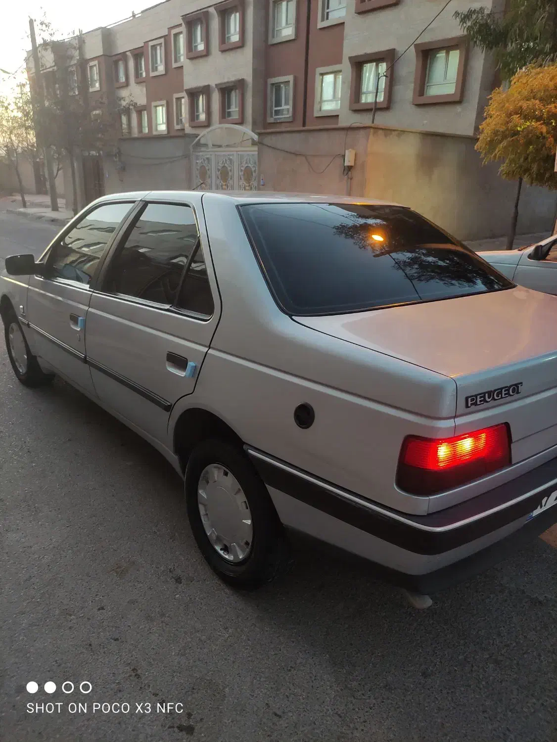 پژو ۴۰۵ دوگانه کارخانه|خودرو سواری و وانت|فردوس (خراسان), |دیوار