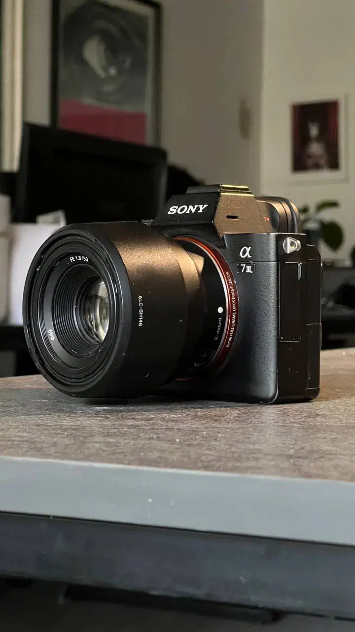دوربین فول‌فریم Sony Alpha 7 III و لنز 50mm f1.8|دوربین عکاسی و فیلم‌برداری|تهران, اکباتان|دیوار