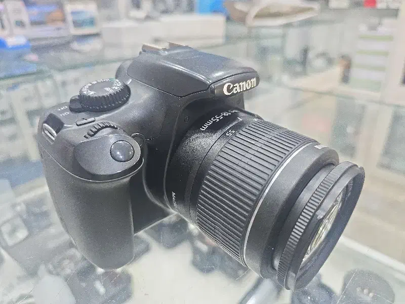 دوربین عکاسی کانن ۱۱۰۰d|دوربین عکاسی و فیلم‌برداری|قشم, |دیوار