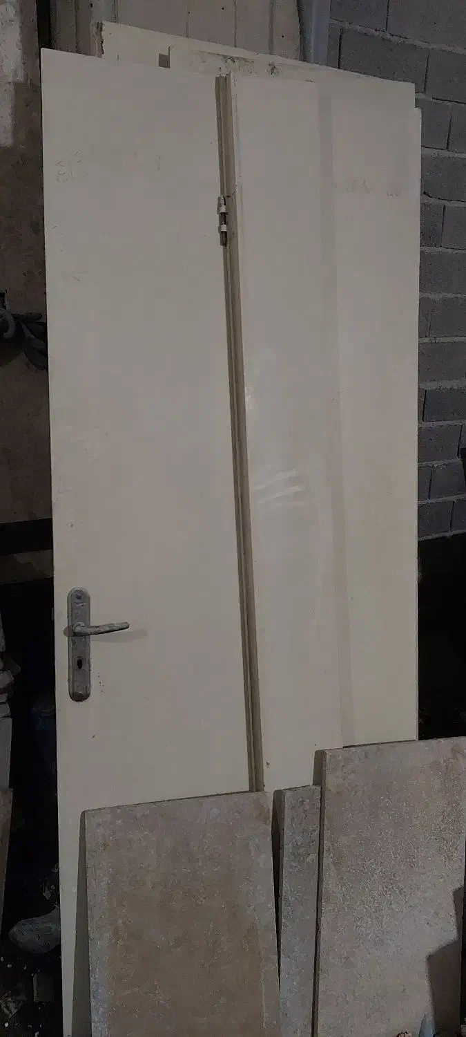 درب چوبی بدون چارچوب|مصالح و تجهیزات ساختمان|لاهیجان, کوی خزر|دیوار