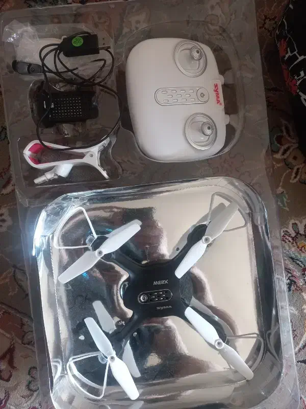 کواد کوپتر دوربین دار|اسباببازی|مبارکه, |دیوار