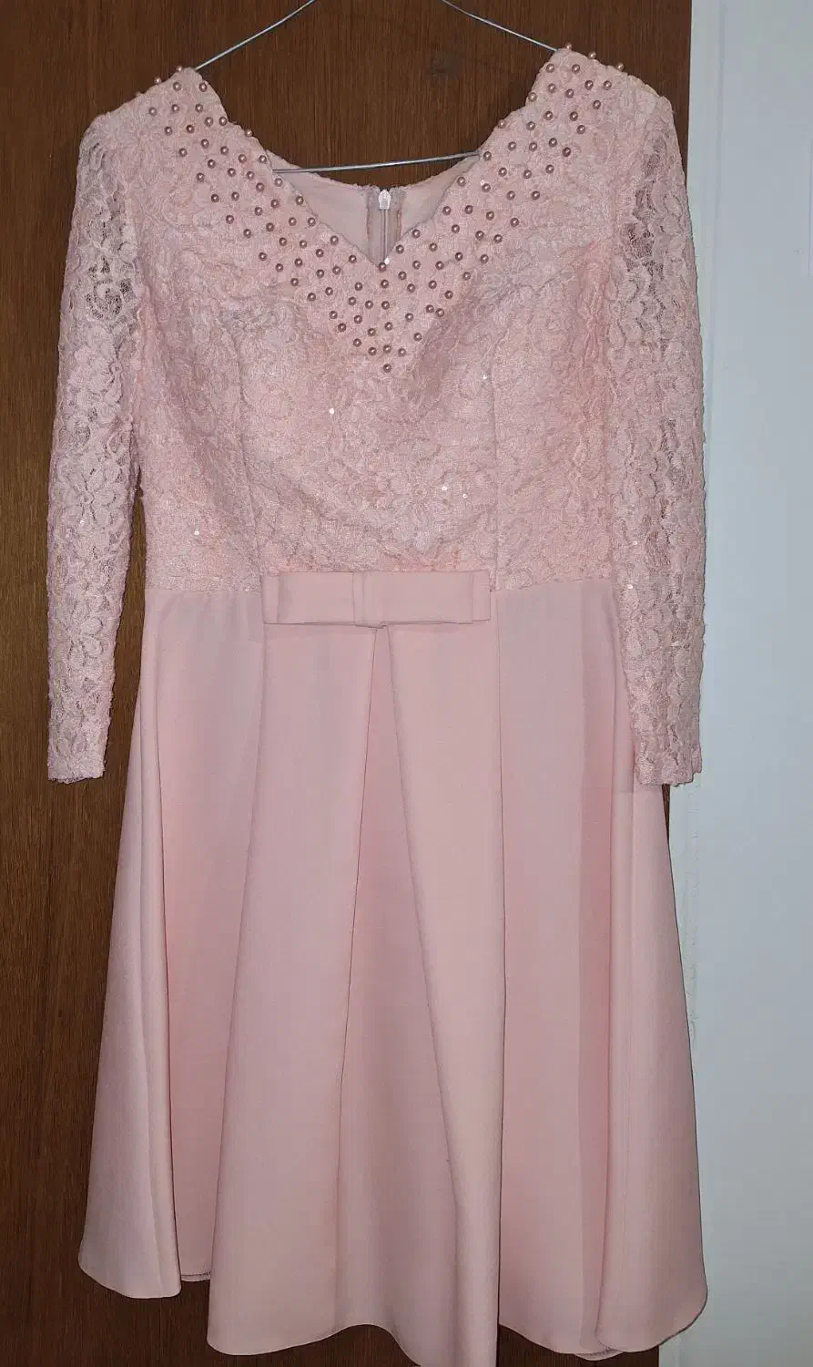 پیراهن دخترانه|لباس|فردیس, خیام غربی|دیوار