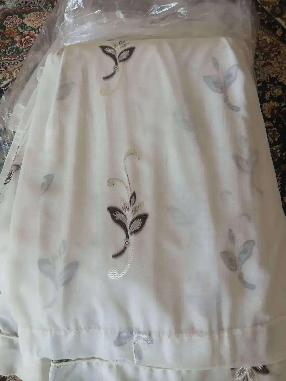 پرده ۲۱ متر دوخته شده ۷ متر|پرده، رانر، رومیزی|مراغه, |دیوار