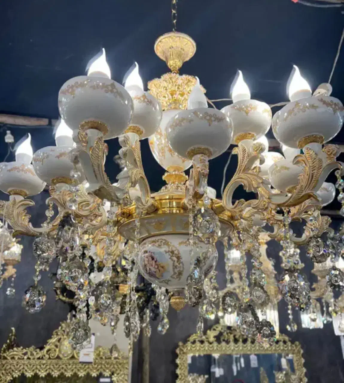 لوستر به قیمت تولید|لوستر و چراغ آویز|اصفهان, احمدآباد|دیوار