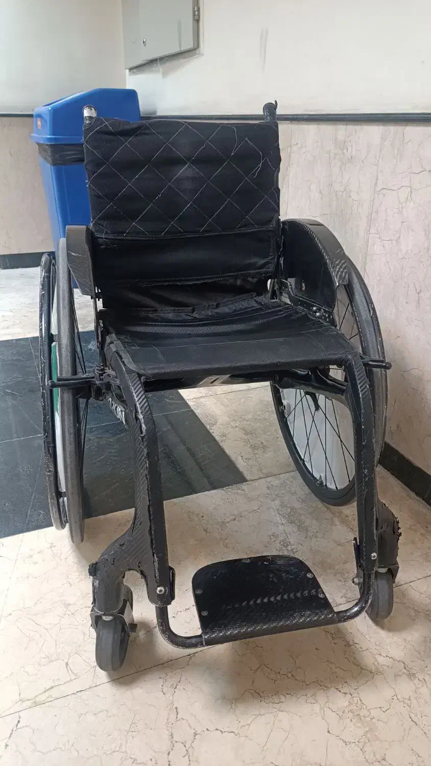 ویلچر آویتا کربنی سایز ۳۹|آرایشی، بهداشتی، درمانی|مشهد, چهارچشمه|دیوار