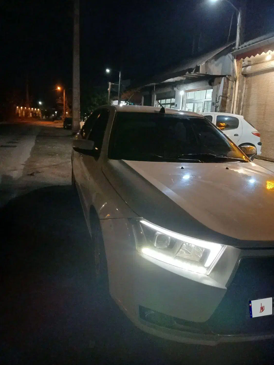 دنا مدل ۹۴|خودرو سواری و وانت|رشت, فرودگاه سردار جنگل رشت|دیوار