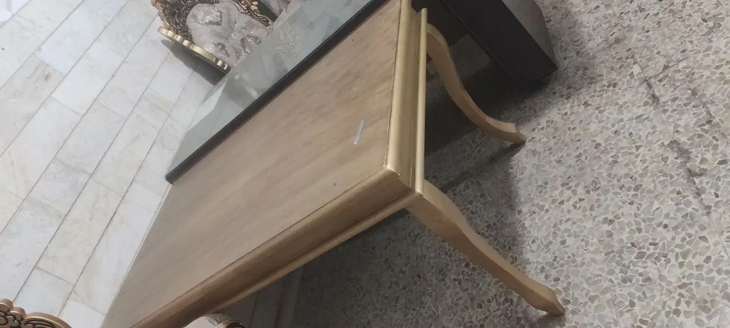 با سلام. تعدادی وسایل بعلت کمبود جا بفروش می‌رسد|مبلمان خانگی و میز عسلی|قیدار, |دیوار