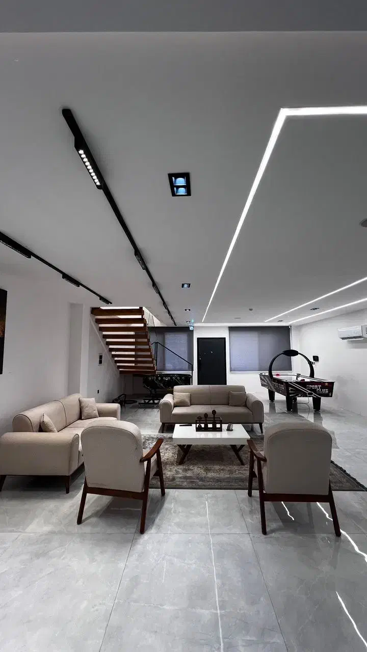 ویلا اجاره روزانه|اجارهٔ کوتاهمدت ویلا و باغ|خشکبیجار, |دیوار