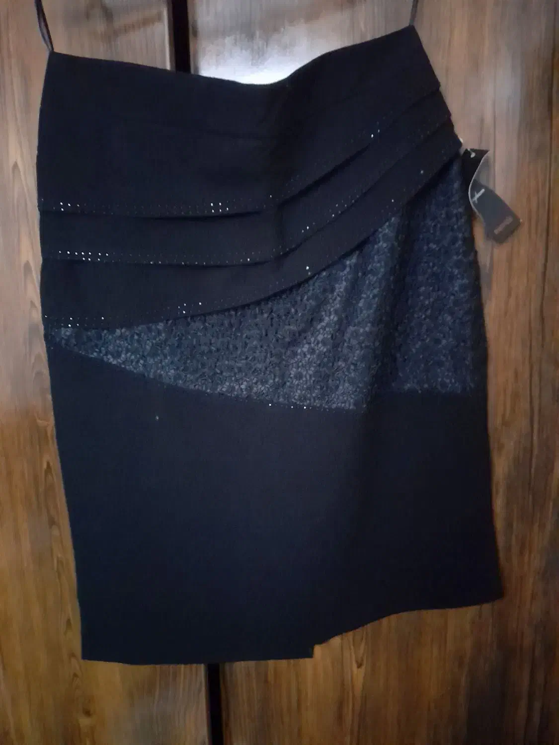 دامن نو|لباس|لاهیجان, کوی آزادگان|دیوار