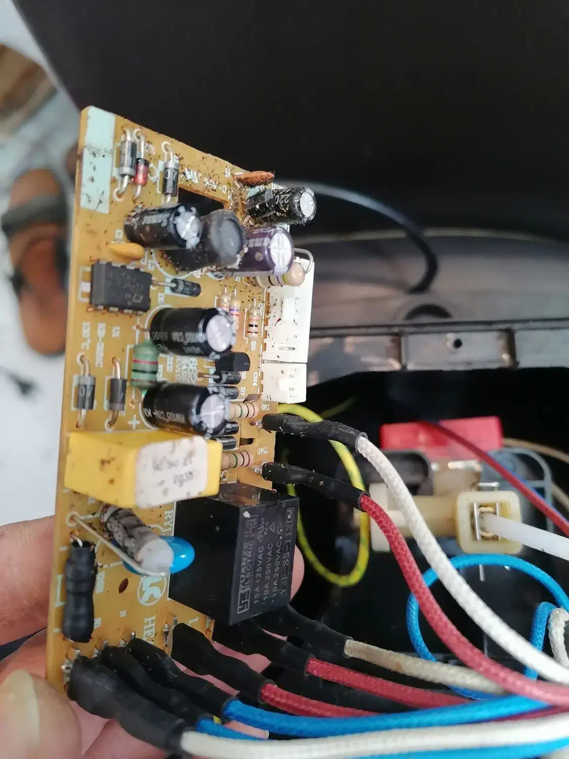 نیازمند یک نیروی کارجوان جهت تمیزکاری|استخدام صنعتی، فنی، مهندسی|بندرعباس, |دیوار