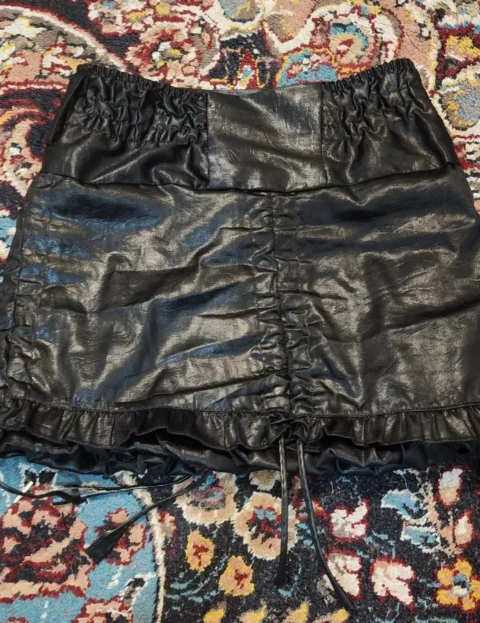 حراج باورنکردنی لباس دخترانه از 100 تا 300 تومن|کفش و لباس بچه|بروجن, |دیوار