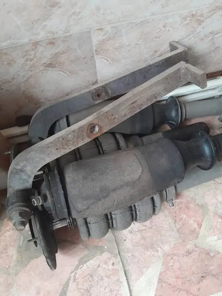 پنوماتیک معاوضه یا فروش|قطعات یدکی و لوازم جانبی|رشت, نظری|دیوار